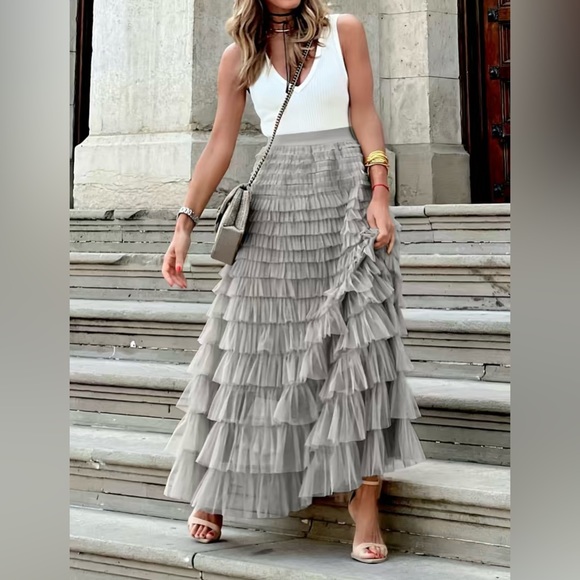 Jane Chic Designs Denise Skirt - Picture 1 of 5